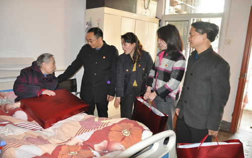 区域化党建一家亲，冬日送关怀暖人心